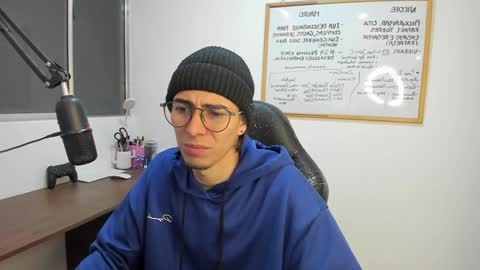 Snapshot of gametommy chatting on December 22, 2024, 3:22 pm Tommy online show from December 22, 2024, 3:22 pm