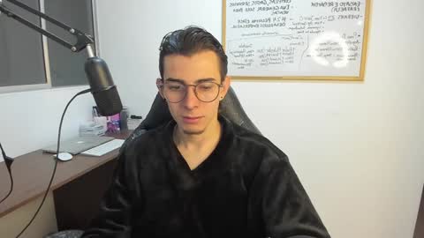 Snapshot of gametommy chatting on January 19, 2025, 12:17 am Tommy online show from January 19, 2025, 12:17 am