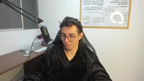 Snapshot of gametommy chatting on January 19, 2025, 3:18 am Tommy online show from January 19, 2025, 3:18 am