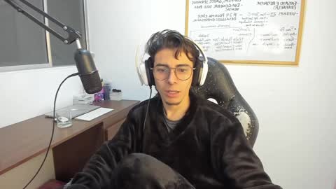 Snapshot of gametommy chatting on January 19, 2025, 8:51 pm Tommy online show from January 19, 2025, 8:51 pm