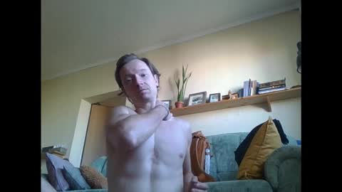 Snapshot of garfield42 chatting on November 5, 2025, 11:21 am Garfield online show from November 5, 2025, 11:21 am