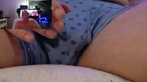garnettrobert438 online show from May 9, 2026, 7:19 pm