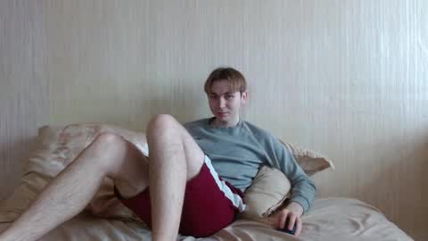 Snapshot of gary_snail33257 chatting on November 2, 2025, 9:44 am meow online show from November 2, 2025, 9:44 am