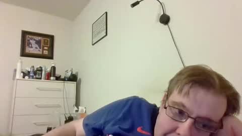 Snapshot of garyg930 chatting on January 18, 2026, 3:54 am Gary online show from January 18, 2026, 3:54 am