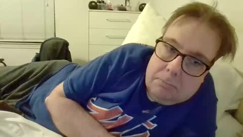 Snapshot of garyg930 chatting on February 16, 2026, 2:51 am Gary online show from February 16, 2026, 2:51 am