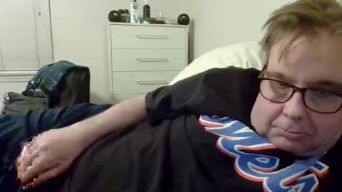 Gary online show from March 29, 2026, 1:27 am