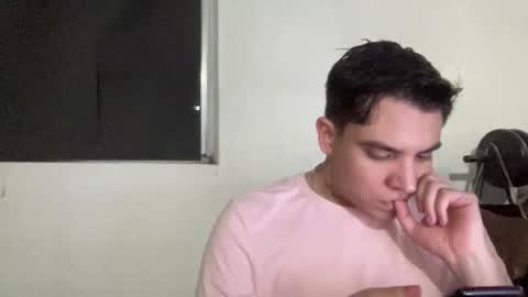 garypinepineapple online show from June 7, 2026, 2:27 am