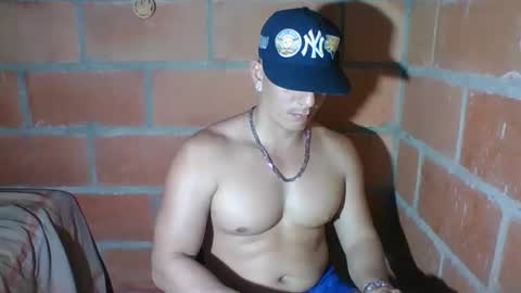 gattitosexy_95 online show from November 28, 2025, 4:59 am