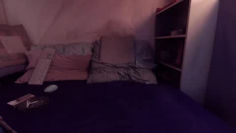 Snapshot of gayrobbin chatting on October 11, 2025, 11:31 am gayrobbin online show from October 11, 2025, 11:31 am