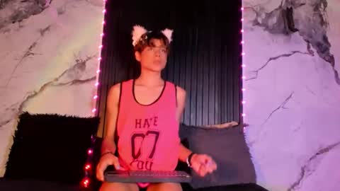 HAN online show from December 13, 2025, 10:37 pm