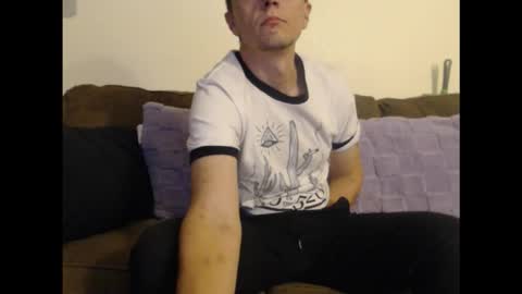 G online show from November 1, 2025, 2:02 am