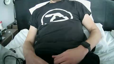 Snapshot of gdebord chatting on December 17, 2025, 9:59 am Gdebord online show from December 17, 2025, 9:59 am