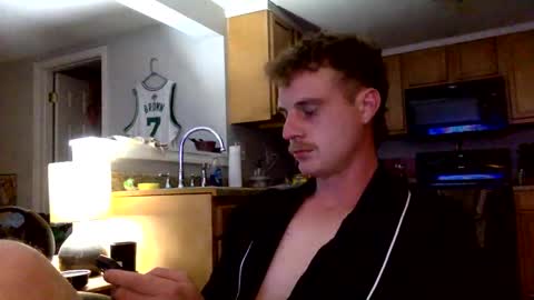 Chase online show from November 9, 2025, 1:04 am