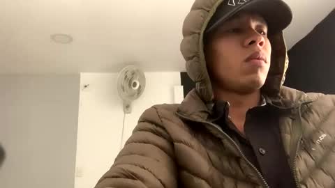 Andrs  online show from December 1, 2025, 8:47 pm