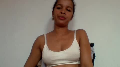 Snapshot of gelmene chatting on June 14, 2026, 3:36 pm gelmene online show from June 14, 2026, 3:36 pm