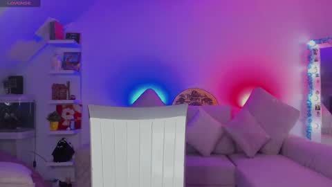 Geminis online show from December 9, 2024, 12:34 am