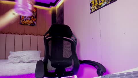 gemmabrown_ online show from March 11, 2026, 4:24 pm