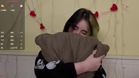 Ilona online show from October 17, 2025, 6:32 pm