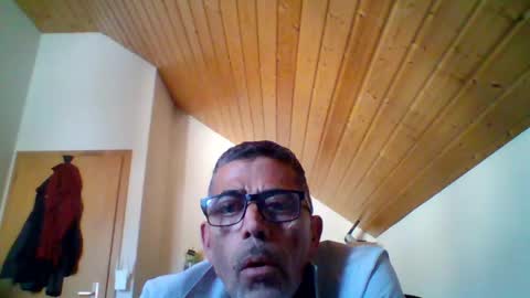 Gen online show from May 9, 2026, 12:32 pm