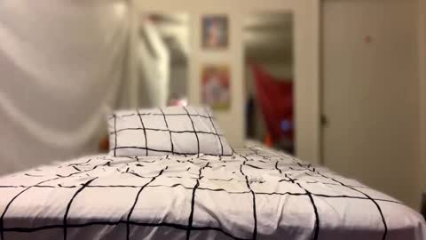 Snapshot of genderpalooza chatting on January 8, 2025, 4:44 am Lenzy LaCanada online show from January 8, 2025, 4:44 am