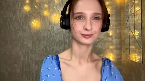 Snapshot of genieflug chatting on April 15, 2026, 1:07 pm Riana online show from April 15, 2026, 1:07 pm