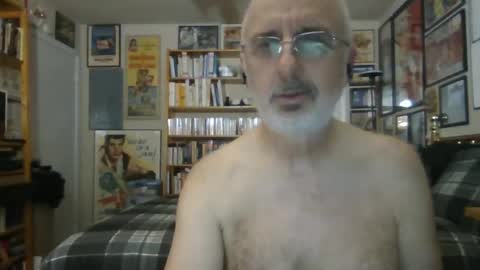 Snapshot of gentcallr chatting on January 16, 2026, 9:41 pm Steve online show from January 16, 2026, 9:41 pm