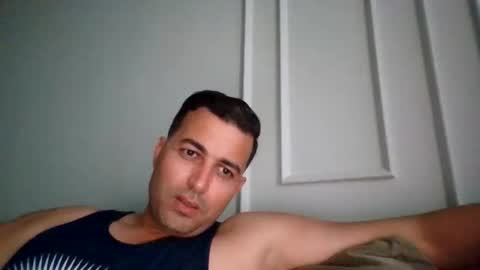 Snapshot of genteldevil chatting on November 4, 2025, 5:23 pm genteldevil online show from November 4, 2025, 5:23 pm