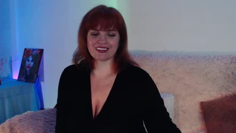 gentlemila online show from February 5, 2025, 11:39 pm