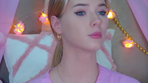 Snapshot of gentlerossi chatting on January 18, 2025, 8:51 pm GentleRossi online show from January 18, 2025, 8:51 pm