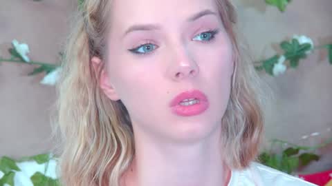 Snapshot of gentlerossi chatting on March 18, 2026, 3:59 pm GentleRossi online show from March 18, 2026, 3:59 pm