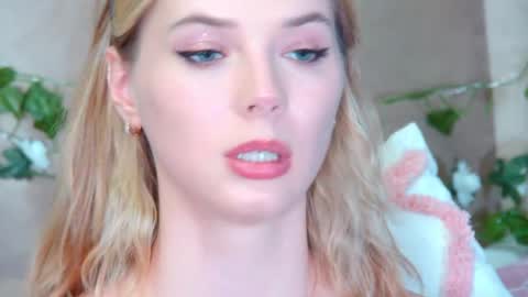 GentleRossi online show from May 20, 2026, 4:35 pm