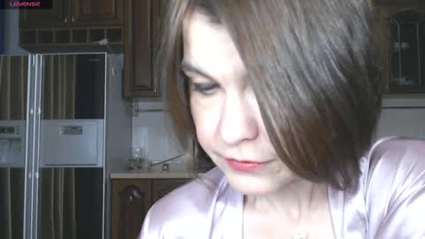 Snapshot of gentlywomen chatting on September 10, 2025, 1:22 pm Elena online show from September 10, 2025, 1:22 pm
