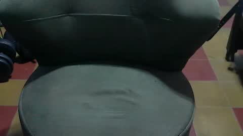 Genuino online show from December 14, 2025, 4:29 am