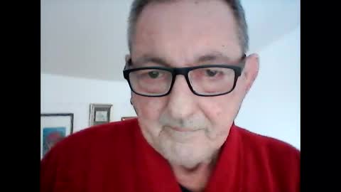 Snapshot of georg1412 chatting on December 17, 2025, 12:00 pm georg1412 online show from December 17, 2025, 12:00 pm