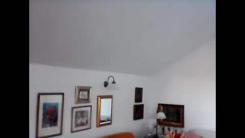 Snapshot of georg1412 chatting on December 18, 2025, 1:50 pm georg1412 online show from December 18, 2025, 1:50 pm