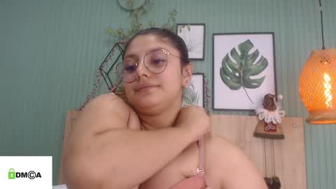 Snapshot of george_jonnes69 chatting on December 28, 2024, 5:03 pm Geo J online show from December 28, 2024, 5:03 pm
