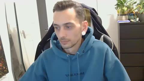 georgek0011 online show from December 20, 2025, 6:15 pm