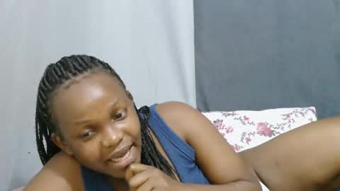 Snapshot of georgeous_kimberly chatting on March 5, 2026, 7:04 am georgeous_kimberly online show from March 5, 2026, 7:04 am