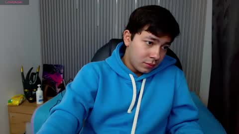 Snapshot of georgesmith_1 chatting on April 15, 2026, 1:23 am GEORGE online show from April 15, 2026, 1:23 am