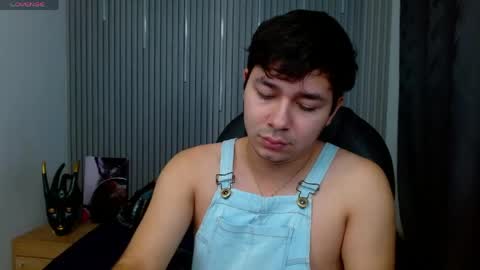 Snapshot of georgesmith_1 chatting on April 17, 2026, 12:24 am GEORGE online show from April 17, 2026, 12:24 am