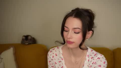 georgiamorandi online show from December 1, 2025, 9:58 am