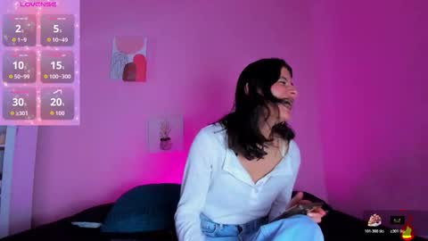 GEORGINA FERRI online show from December 19, 2025, 5:31 pm