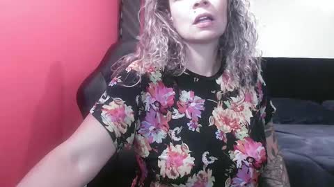 Georgina  online show from October 15, 2025, 6:02 am