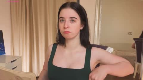 My name is Kelly online show from November 5, 2025, 3:17 am