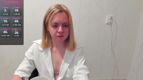Snapshot of gerda_bloempje chatting on January 19, 2025, 10:28 pm Gerda online show from January 19, 2025, 10:28 pm