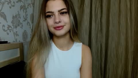 Snapshot of gerda_bloempje chatting on October 7, 2025, 10:18 pm Gerda online show from October 7, 2025, 10:18 pm