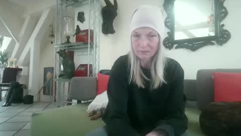 germansweety online show from March 21, 2026, 1:26 pm