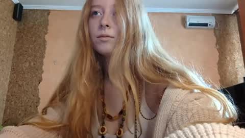 Kate online show from April 10, 2026, 4:39 am