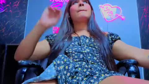 Snapshot of gewn2004 chatting on November 7, 2025, 2:00 am gewn2004 online show from November 7, 2025, 2:00 am