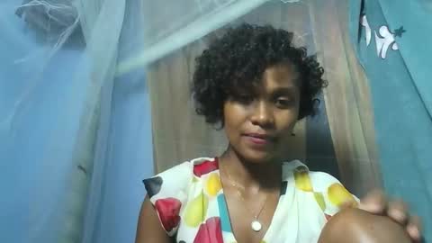 Snapshot of gggloria chatting on November 18, 2025, 7:51 pm gggloria online show from November 18, 2025, 7:51 pm